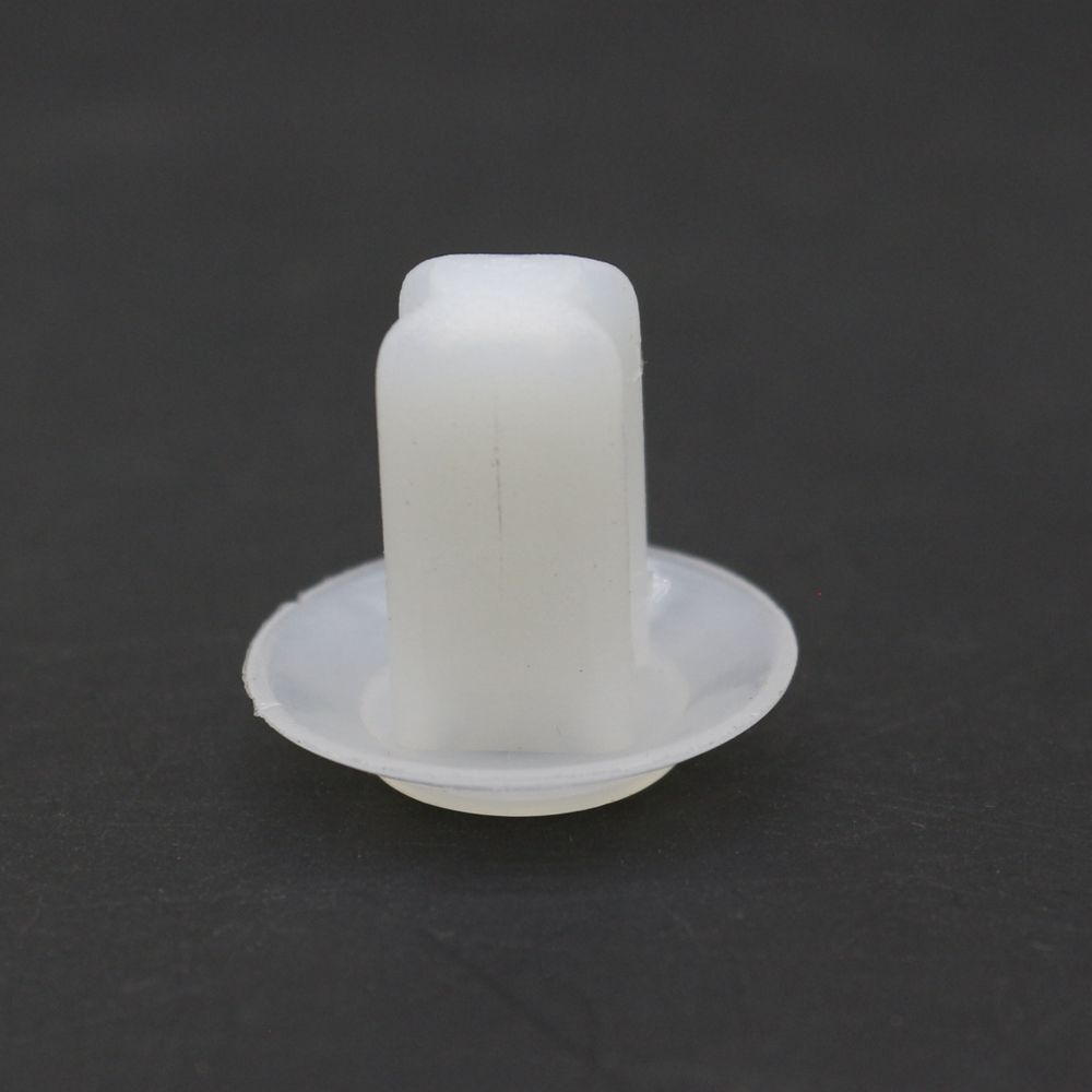 15-Pack Ford Wheel Arch Lining & Fender Liner Nut Clips – OEM 1060318, White Nylon, Front/Rear Fit