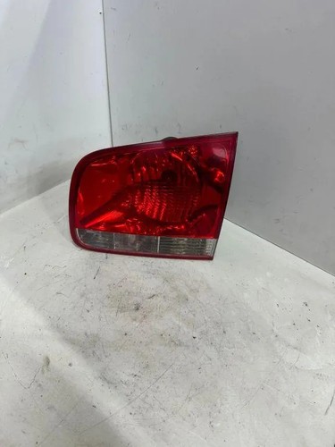 VW TOUAREG 7LA, 7L6, 7L7 Heckklappenleuchte rechts 28268003 3.00 34014757