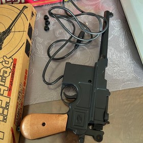Cassette Vision console, BIGSPORTS12 dedicated gun, and cassette set.
