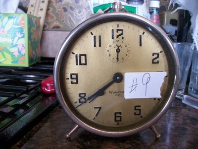 Waterbury Vimy  Model Peg Leg 5'' Gold Face Antique vintage wind up alarm clock