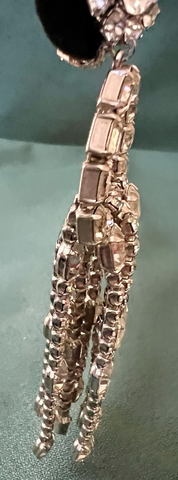 OUTSTANDING DRAMATIC VINTAGE RHINESTONE CLIP ON C… - image 7