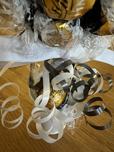 Lindt Dunkle Schokolade Mini Neuheit Sweet Tree. Tolles Geschenk. - Bild 2 von 4