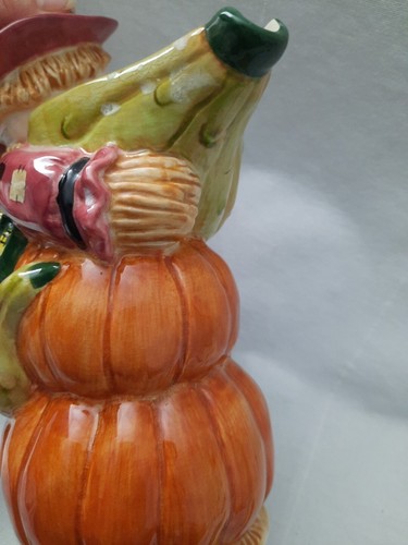 Russ Berrie & Co 10" Tall Figural Ceramic Pitcher ~ Scarecrow With Gourds ~ Nice - Picture 19 of 23