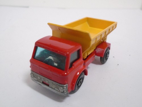 MATCHBOX #70B-3 FORD GRIT SPREADER TRUCK. RESTORED/MODIFIED. RARE DARK YELLOW.NM - Picture 4 of 10
