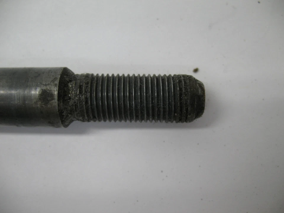 Honda XR200 XR 200 R 1984 eje delantero 44301-K0-000 Foto 2 de 4