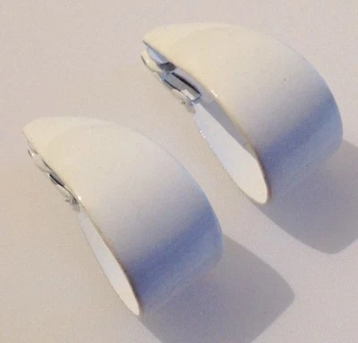 B.O clips vintage anneau large ovale couleur blanc émail 327 - Photo 1/3