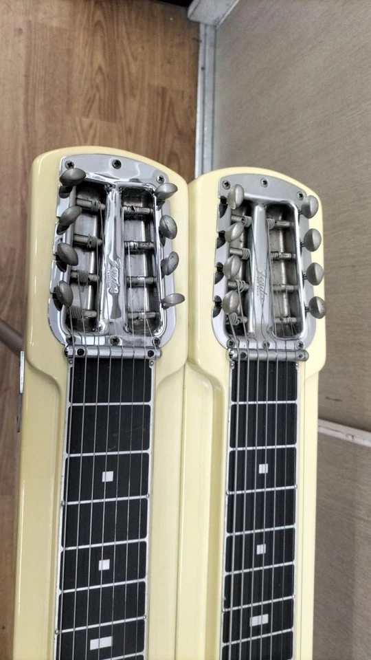 [Rare] Fender Dual 8 Professional Vintage Steel Guitar W/Case - Image 4 of 4