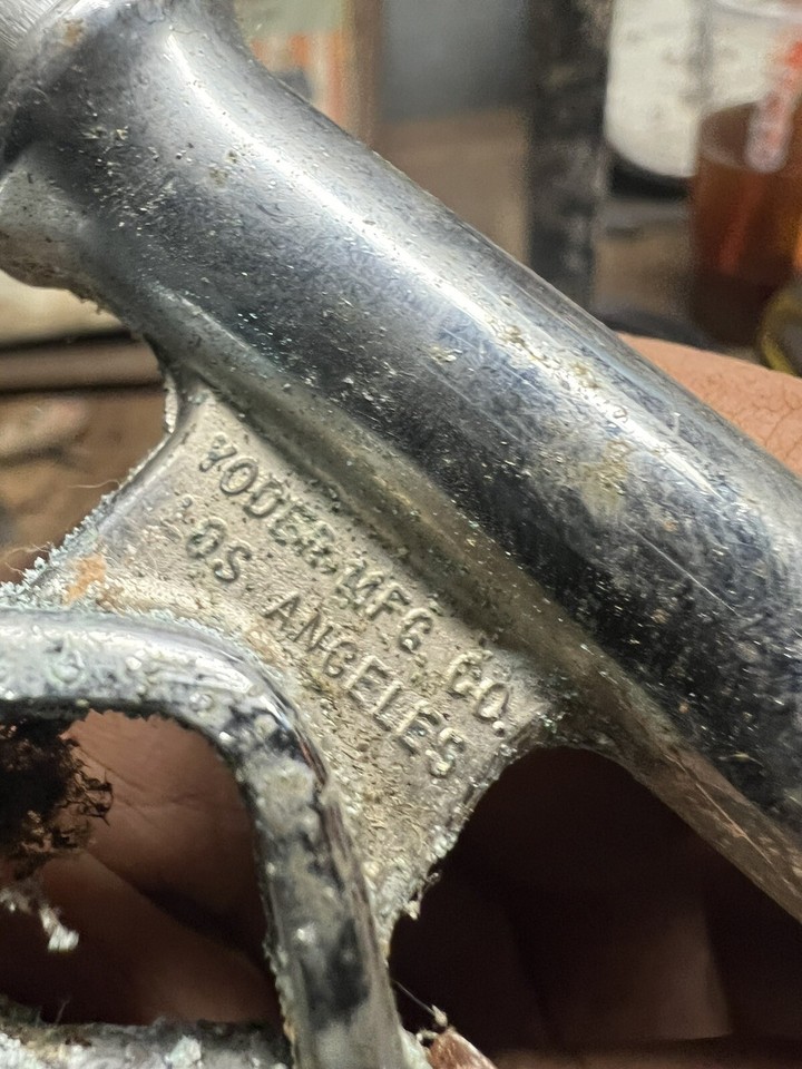 Vintage Old Yoder Los Angeles Bicycle Trumpet Horn Metal Mount Bracket