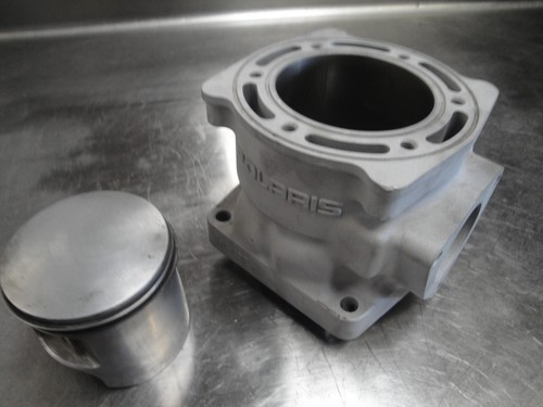 00-02 achats POLARIS 800 NON VES MOTEUR MOTONEIGE CARAFE CYLINDRE MOTEUR #117
