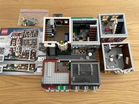 LEGO Creator 3-in-1 Pet Shop