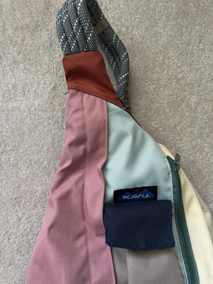 Bolso Bandolera Kavu Cuerda Cono de Nieve Pasteles Rei Gorp Core Foto 4 de 4