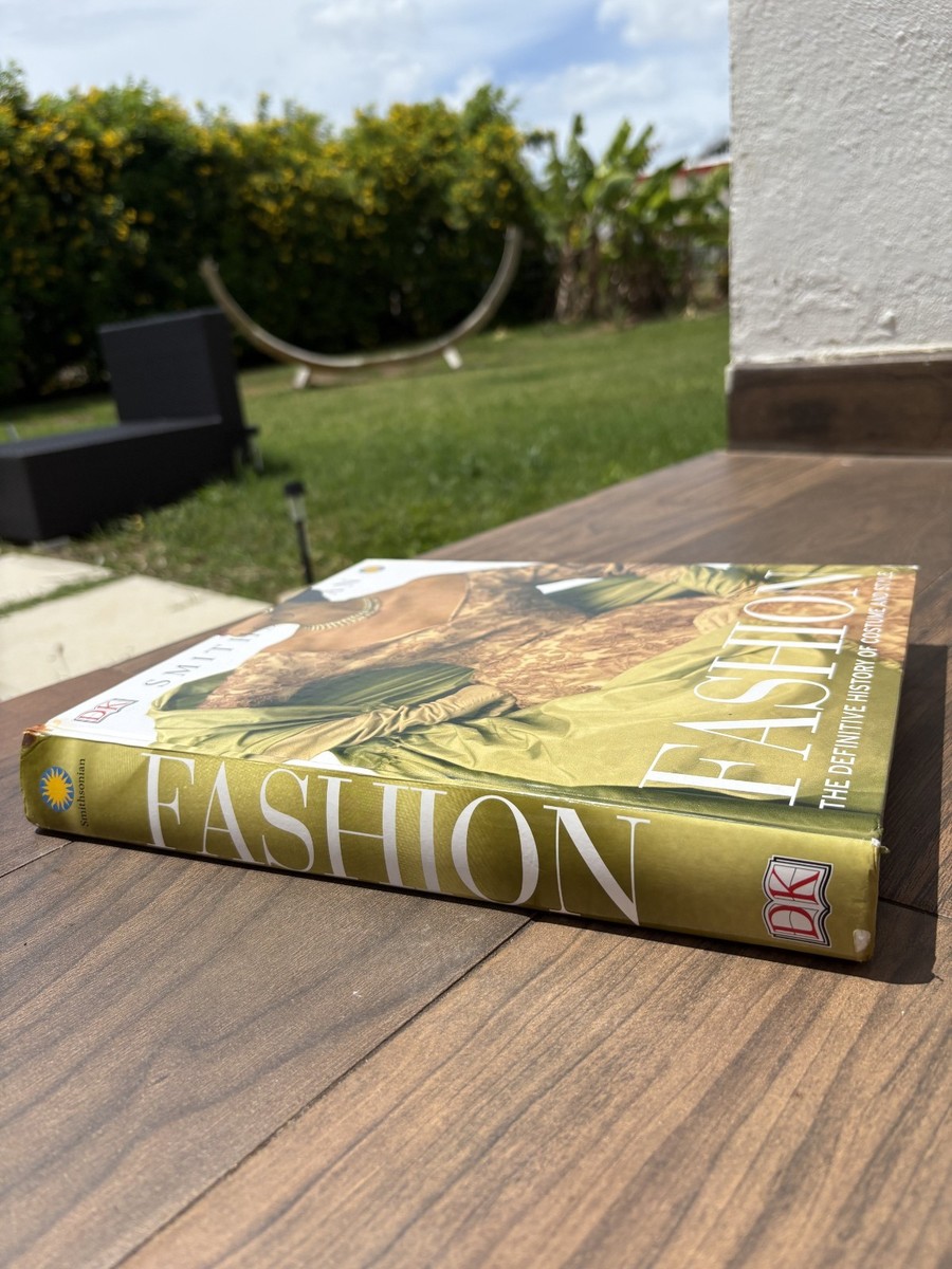 洋書 THE ULTIMATE BOOK OF COSTUME AND STYLE Amazon | Fashion: The Ultimate Book of Costume and Style