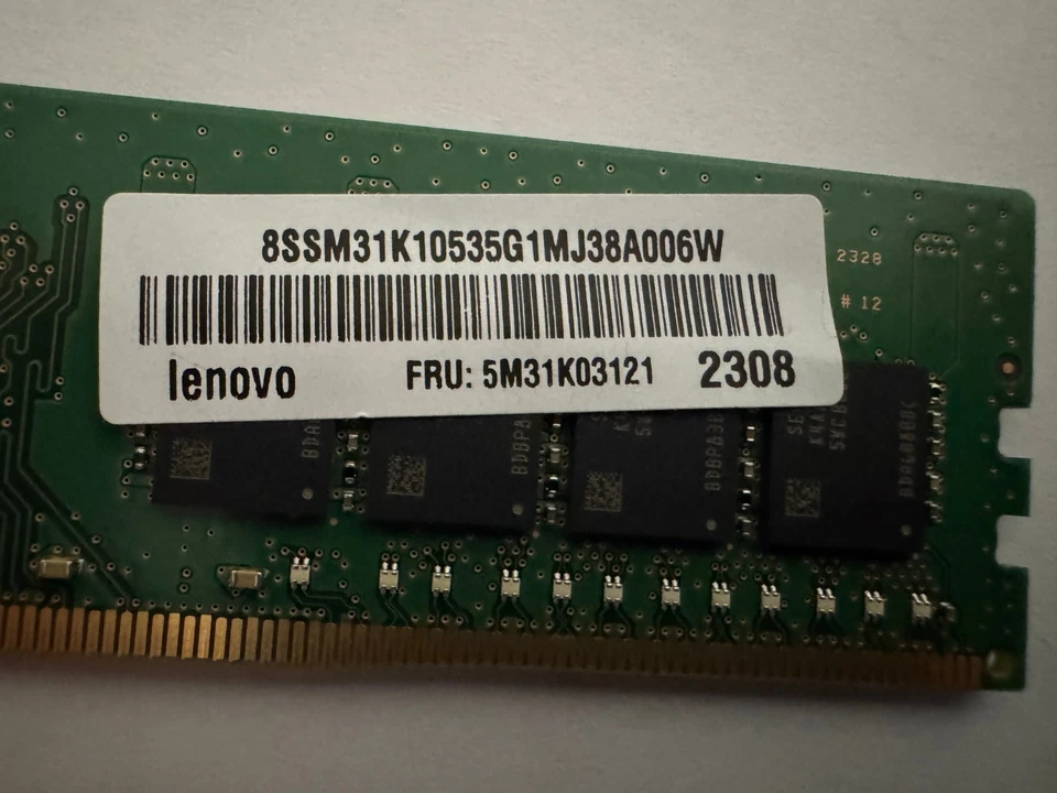 Samsung 32GB DDR4 3200MHz PC4-25600 UDIMM Memory Ram M378A4G43AB2-CWE 5M31K03121 - Image 4 of 4