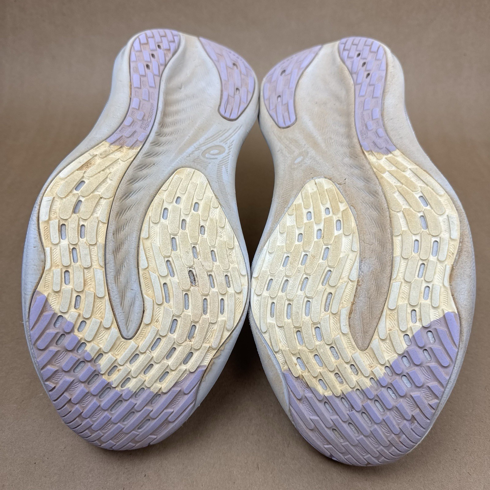 Asics Gel Nimbus 26 Womens Shoes Purple White Athletic Running Sneakers Size 9 thumbnail 21