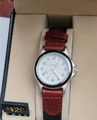 Wristwatch Round White Face Silver Tone Brown Buckle Band Simple Style