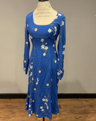intermix blue dress Ever-Pretty Charming Sleeveless V-Neck Cocktail Dress with Floral Applique main image 1