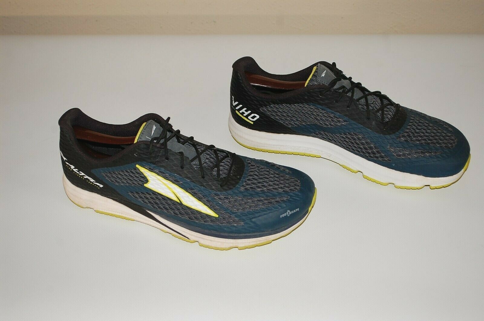 altra men's viho
