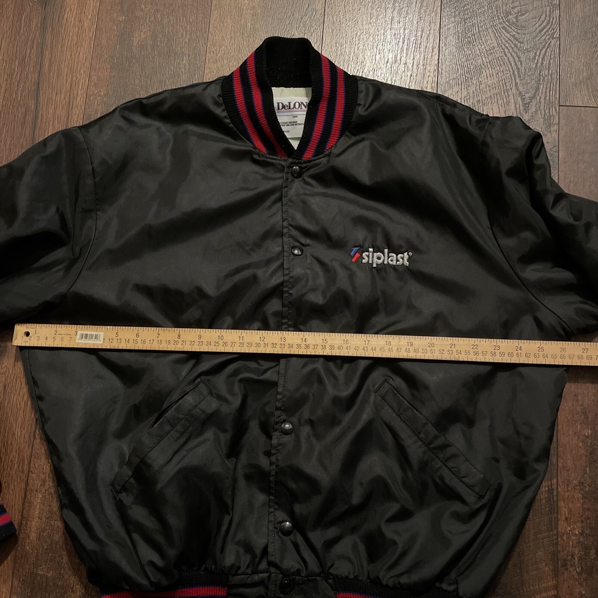 Vintage DeLong Black Nylon Snap Button Satin Jacket sz XL