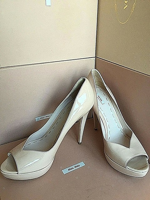 creamy heels