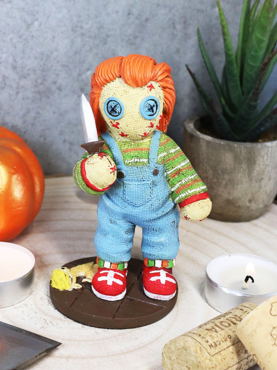 Ebros Child's Play Buddi Horror Doll Chucky Holding Knife Pinheadz