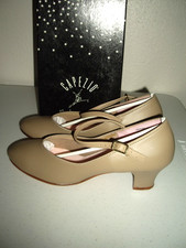 Womens Size 8M Capezio Tan 550 JR. Footlight Character Dance Shoes Heels NEW NOS