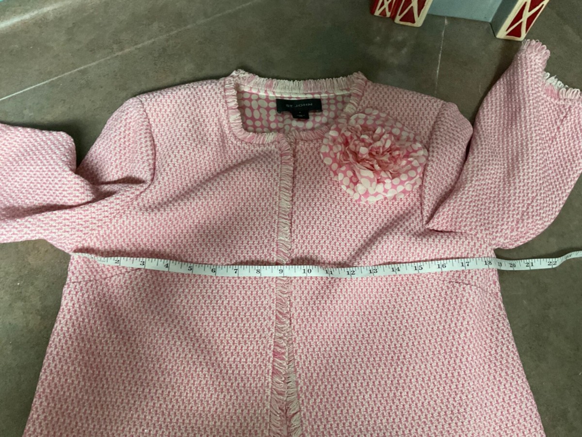 Women's ST. JOHN 3/4 Sleeve Pink Tweed Jacket with Flower Pin Size