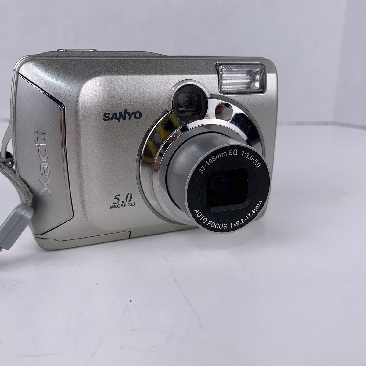 Sanyo Xacti Digital Camera VPC-S5 5.0 MP 2.8x Zoom - Tested 