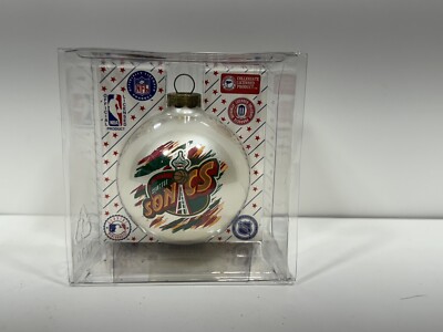 Vintage Sports Collectors Series Seattle Super Sonic s Glass Ornament 