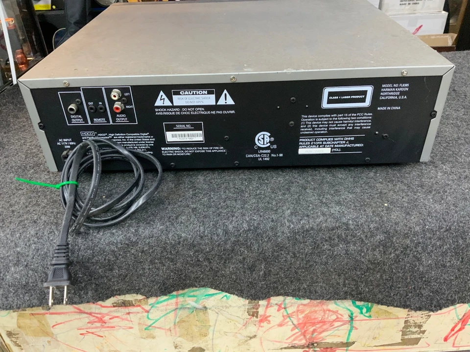 Reproductor de CD Harman Kardon FL8385 5 cambiador de discos sin control remoto (SOLO PIEZAS) Foto 3 de 4