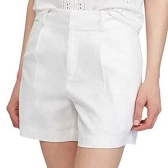 Chaps Linen Blend Pleated Shorts, White, Size 2
Opens in a new window or tab
