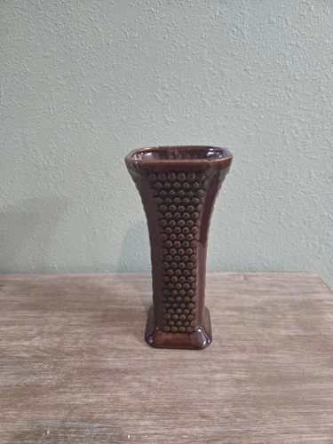 Vintage MCM Royal Haeger Beautiful Brown Hovnail Vase 8 ” 1950s