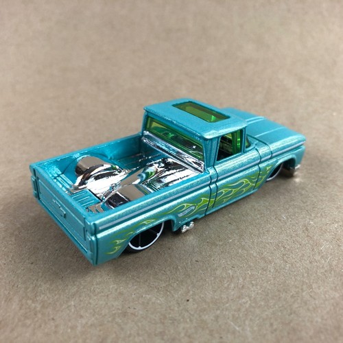 2025 Hot Wheels Custom 62 Chevy Blue Multipack Exclusive 1:64 Diecast Car lose - Bild 4 von 6