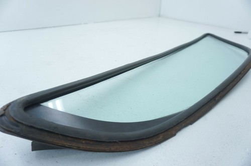 PORSCHE 928 S4 GT , REAR LEFT SIDE QUARTER WINDOW WITH WEATHERSTRIP SEAL - Picture 8 of 11