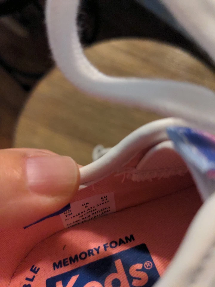 Zapatillas bajas informales cómodas blancas talla 7M Keds Champion para niños pequeños jóvenes Foto 4 de 4