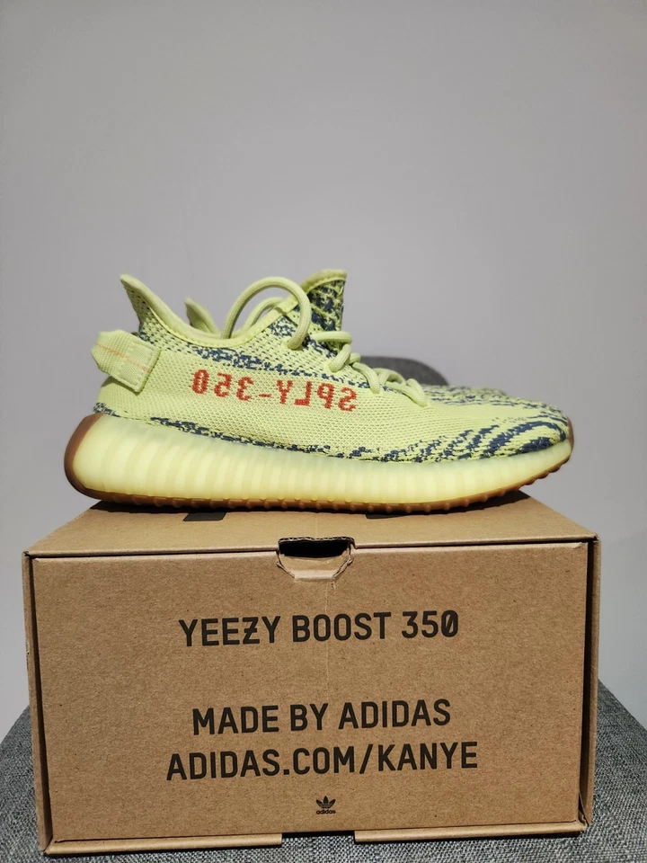 Yeezy Boost 350 V2 Semi Congelado Amarillo Talla 5.5US Foto 3 de 4