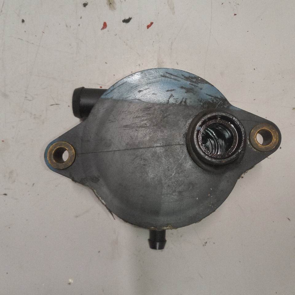 Used crankcase breather assembly International DT466 EGR 1842231C2