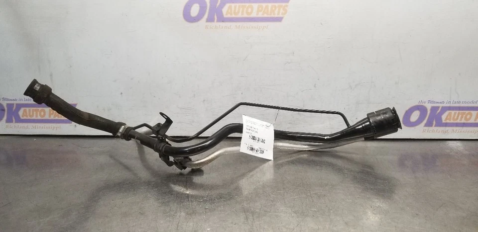 15 TUBOS DE PESCOÇO DE ENCHIMENTO DE COMBUSTÍVEL LEXUS RC F SPORT - Imagem 4 de 4