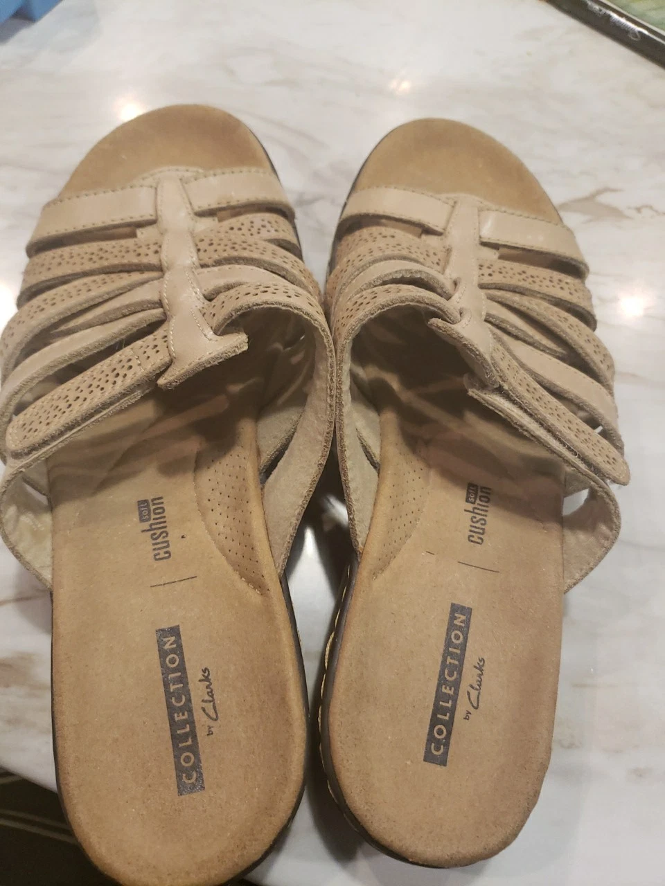 Sandali donna Clarks Collection morbidi ammortizzati in pelle beige misura 6 5M