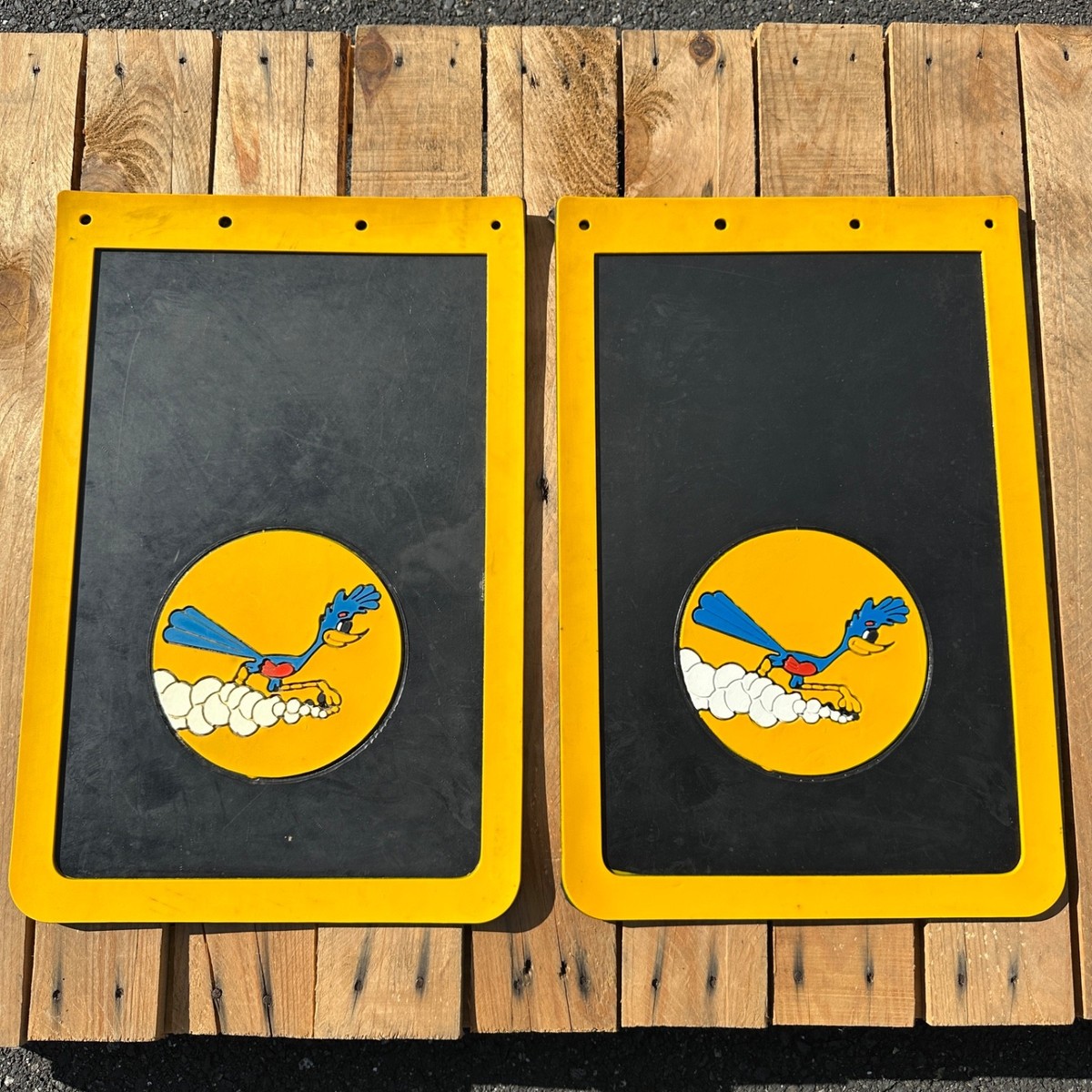 Plasticolor Truck Mud Flaps Roadrunner 70s Deadstock Vintage