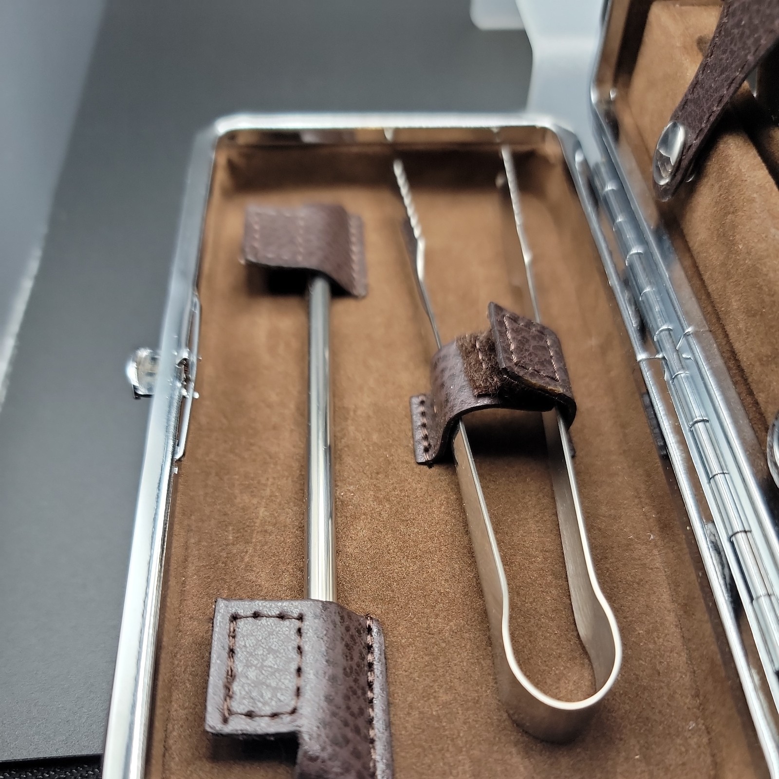 Vintage Mini Portable Travel Bartender Kit Cocktail Bar Set W/ 2-Sided Snap Case