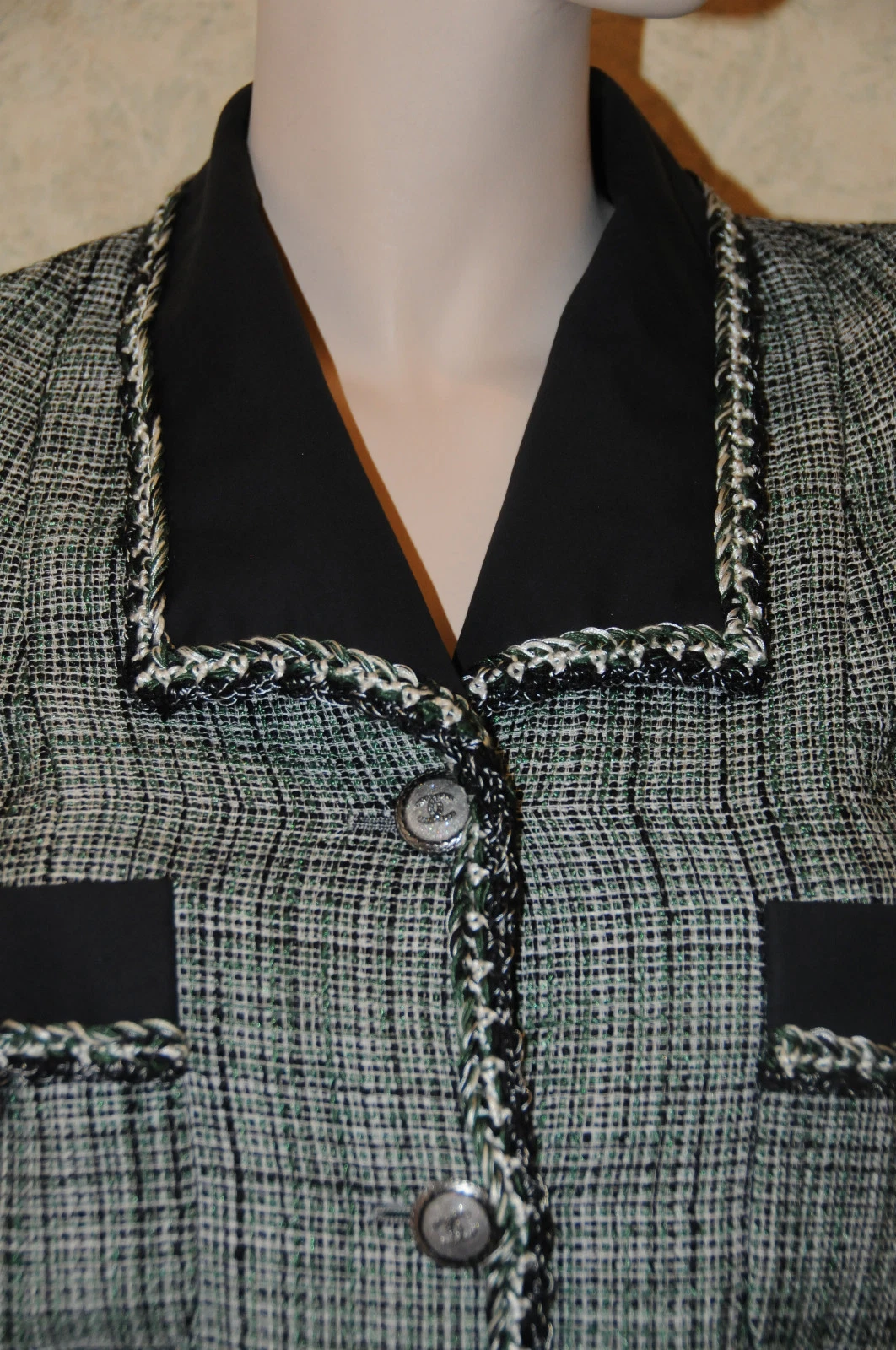 GIACCA TUTA $8000 12P NUOVA CHANEL 9 CC bottoni Tweed nero verde bianco con cintura 42