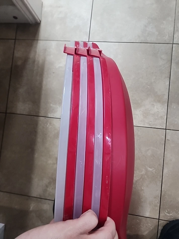 3X Red Sterilite Plastic 24” Wreath Storage Box Container w/Handle Holiday - Image 2 of 4