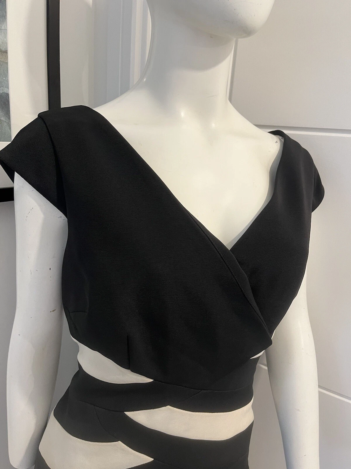 OFF WHITE Abito Alexon nero e bianco sporco scollo a V matita elasticizzato fascia taglia large