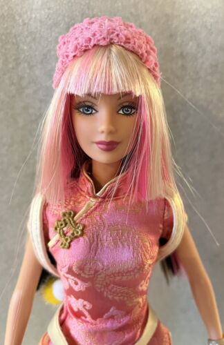 Barbie Tokyo Pop Doll NEW No Box. - Afbeelding 1 van 11
