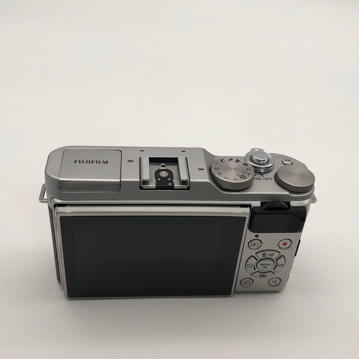 Fujifilm Fuji X-A3 XA3 24.2MP Mirrorless Digital Camera Silver