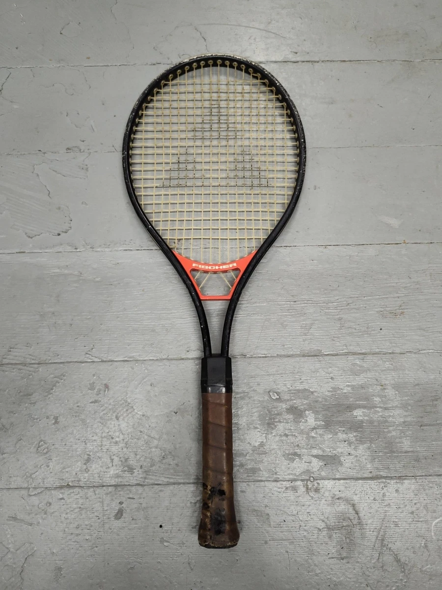 Coup Moyen Homme Tenant Une Raquette De Tennis | Photo Gratuite