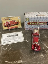 Corgi American Classic Fire Engine 1952  Ahrens-Fox HT Piston Pumper NWB