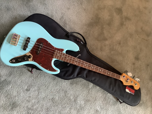 Fender Jazz Bass-1995 USA Neck/Squier Classic Vibe 60's Body-Daphne Blue - Picture 12 of 13