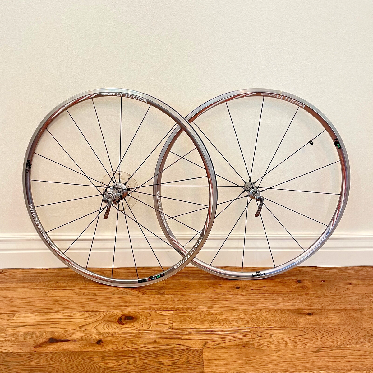 Shimano Ultegra WH-6600 Road Bike Wheel Set 10-Speed