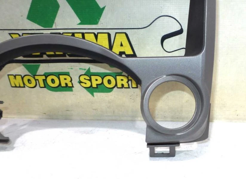 04-07 Conjunto de bisel de cuadro de instrumentos Nissan Titan Armada OEM  Foto 4 de 4